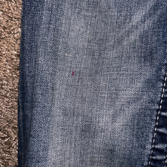 Miss Me Capri Jeans - Picture 5 of 5